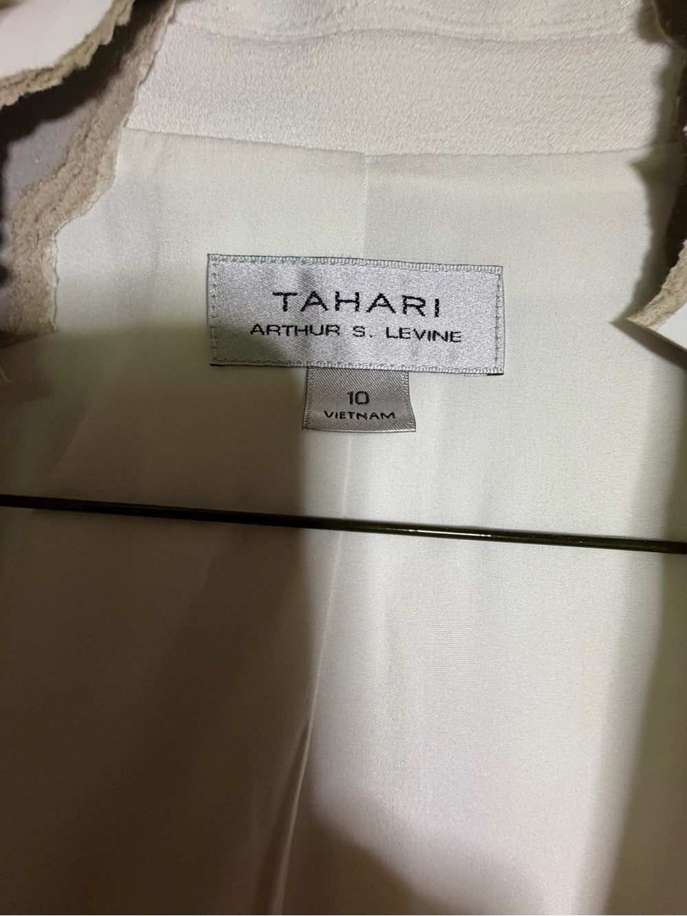 Tahari ASL Cream Two-Piece Blazer and Skirt Set size 10 - Picture 2 of 15